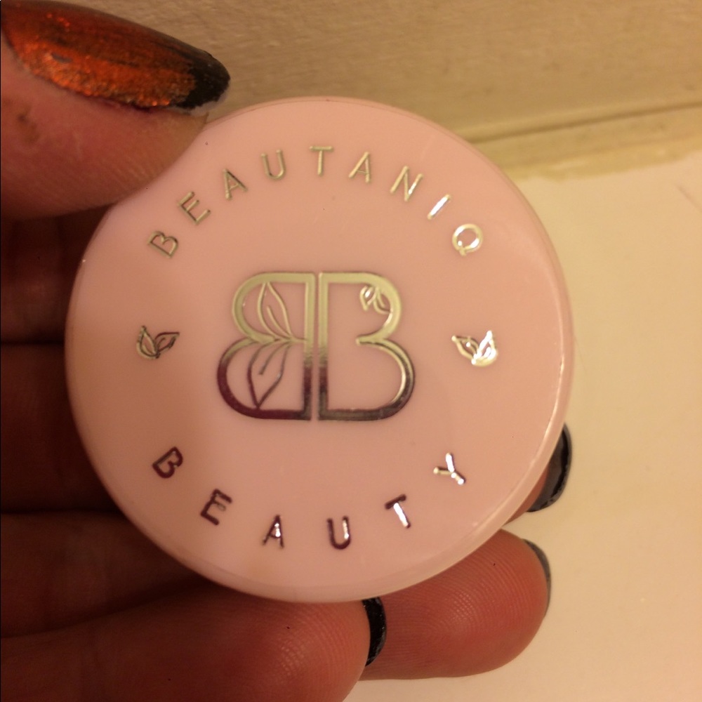 Beautaniq beauty lip/ cheek balm